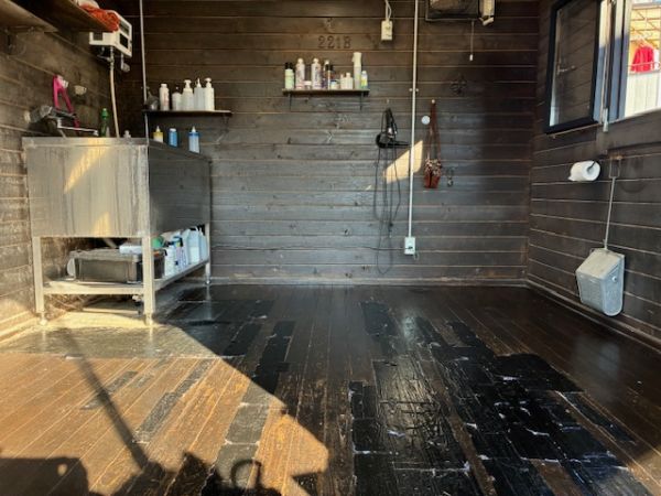 今年も一年ありがとうございました。　来年も当店をどうぞよろしくお願いします。営業は1月9日からとなります。　尚ご予約の方は2月中旬まで埋まっておりますのでそれ以降からの受付となります。それでは良いお年をお迎えください。　　　左川